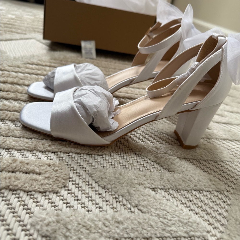 White Bow Shoes